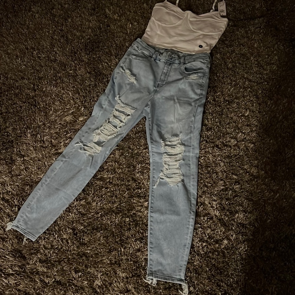 Super cute AE jeans! Curvy High Rise Leggings